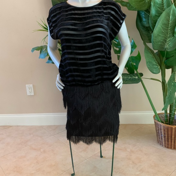 “BCBGMAXAZRIA”… skirt - Picture 3 of 14